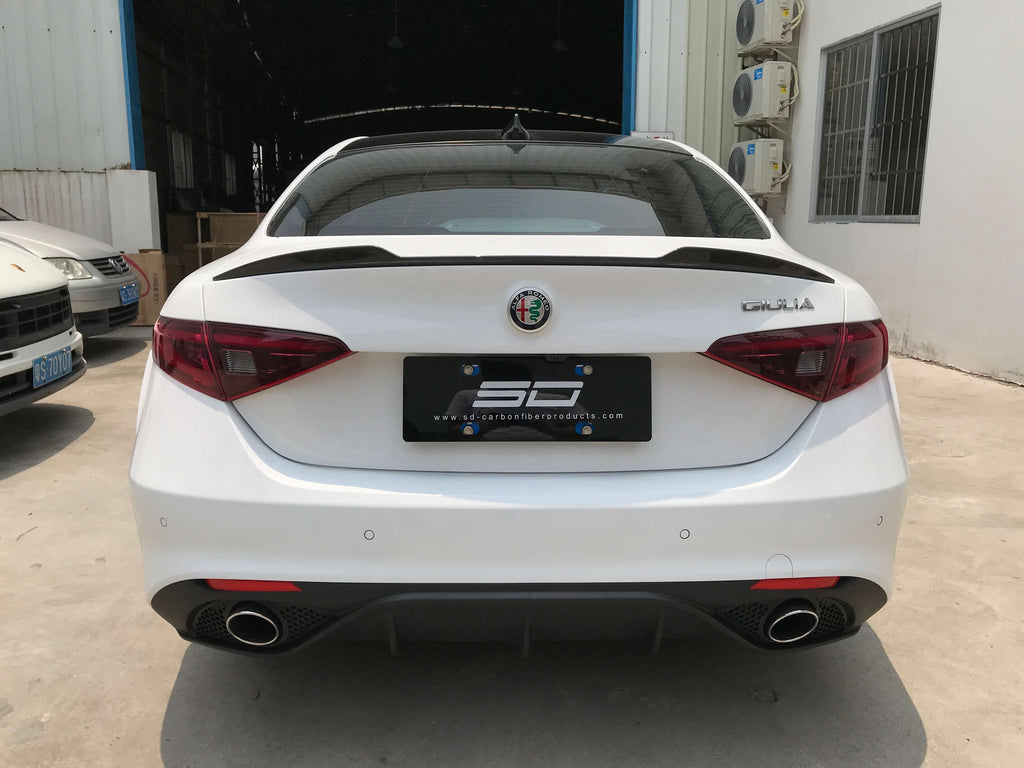 Alfa Romeo Giulia Quadrifoglio Aileron